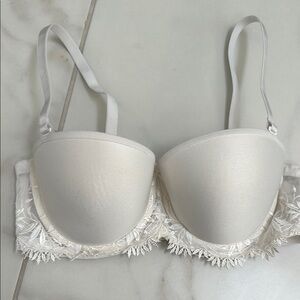 Gorteks Balconette Bra in White